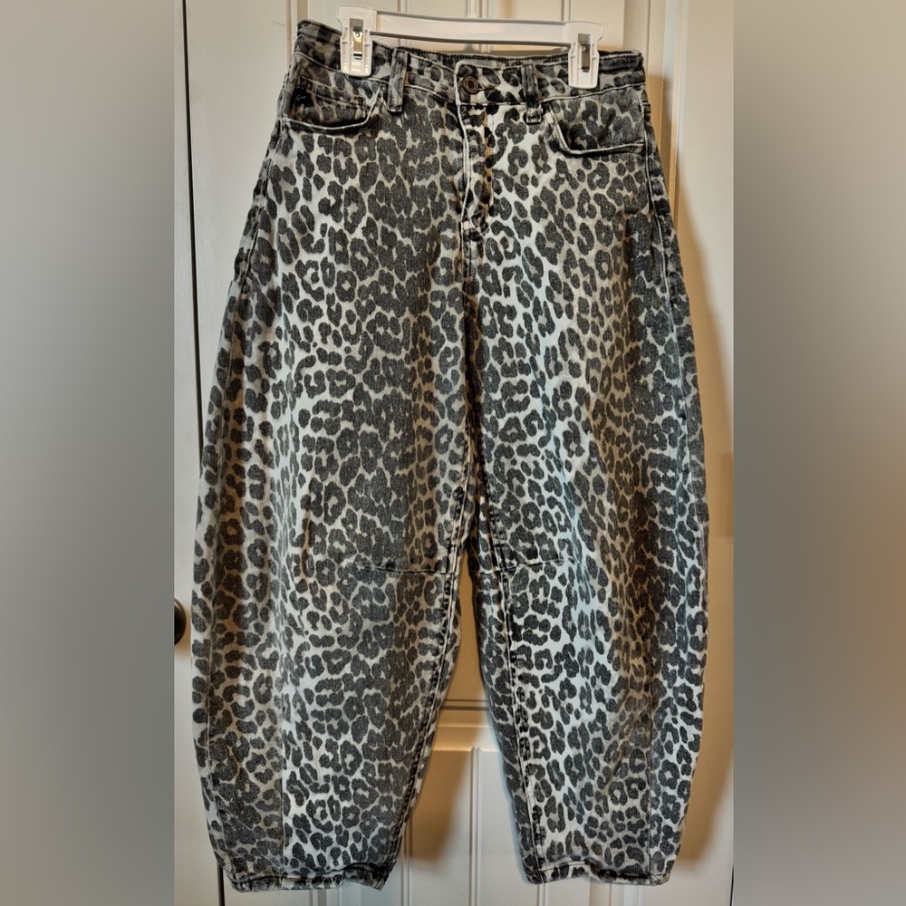 RAZLYN KANCAN JEANS - LEOPARD